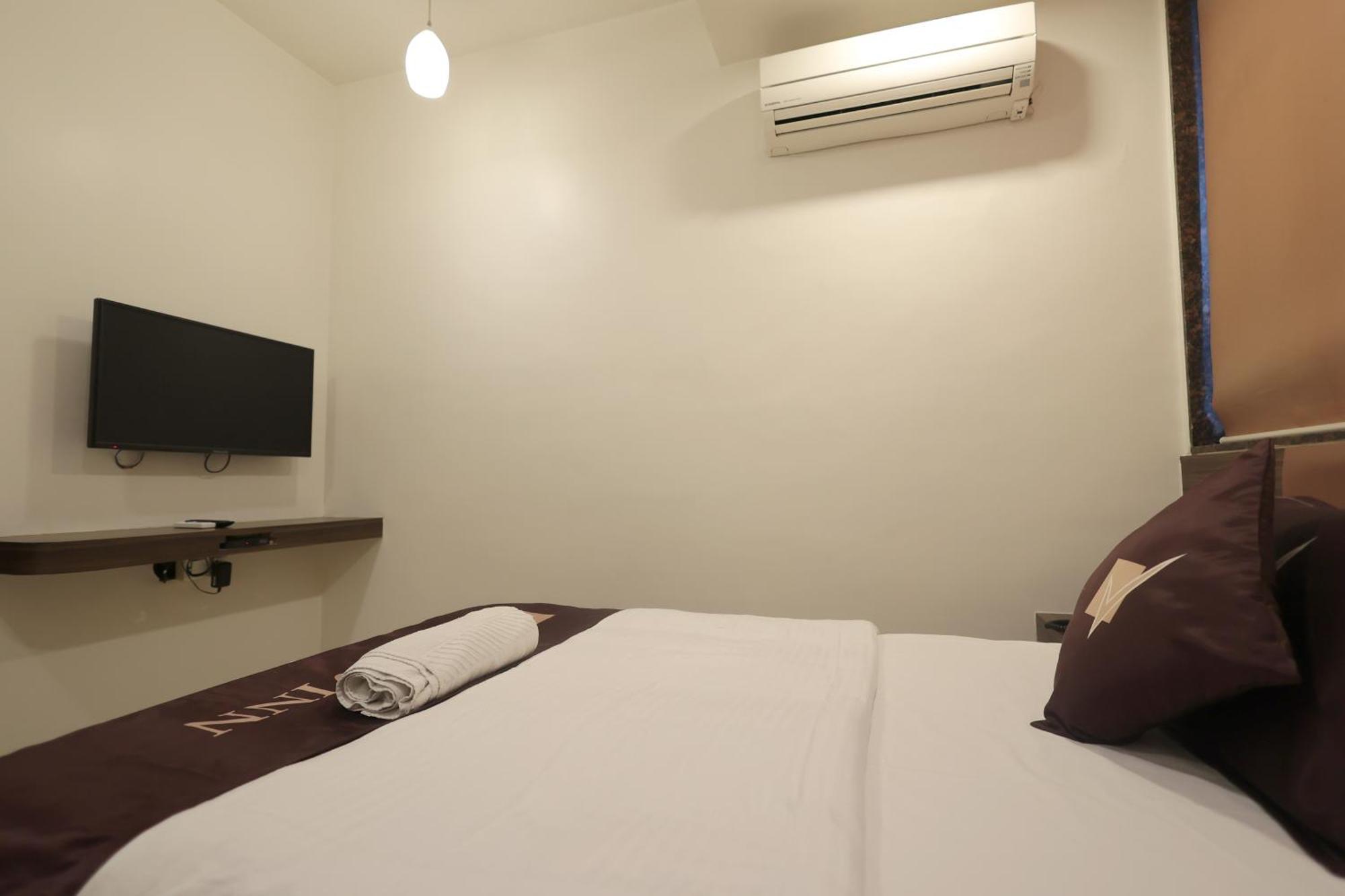Hotel Vetro Inn Surat Exterior foto